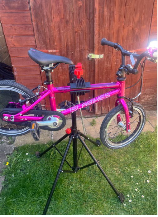 **Islabikes Cnoc 14 Large - Age Use 3+ Pink Colour Ready to Ride**
