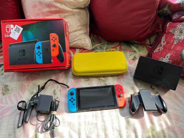 Nintendo Switch V2 with box