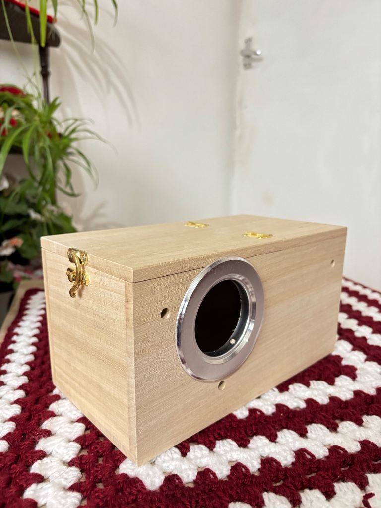 Wooden Bird Nesting/Breeding Box