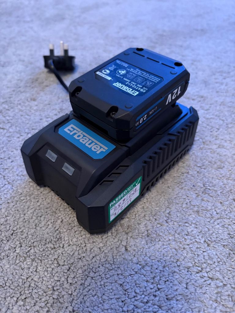 Erbauer 12v Battery & Charger 