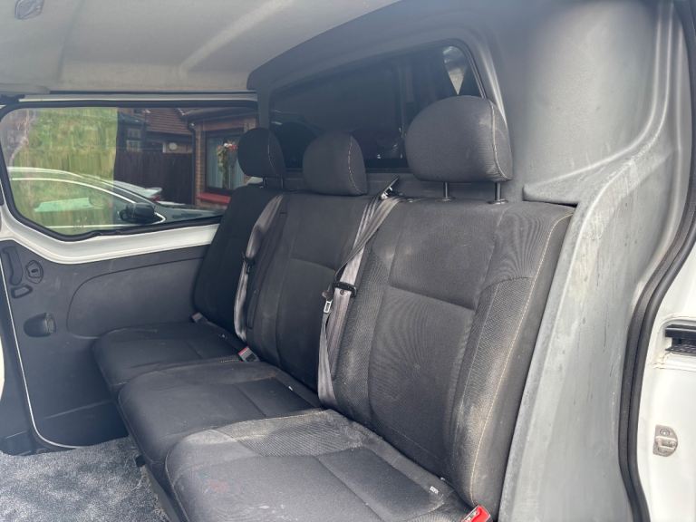 Traffic crewvan rearseats and bulkhead £250