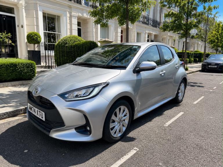 2024 74, TOYOTA YARIS 1.5 VVT-h DESIGN E-CVT, 3K MILES, MOT 2027, APPLE CAR PLAY, REVERSE CAMERA