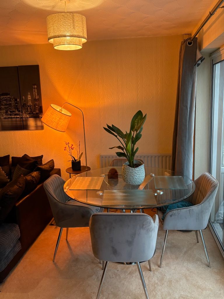 Modern Round Glass Dining Table & 4 Grey Velvet Chairs – Excellent Condition