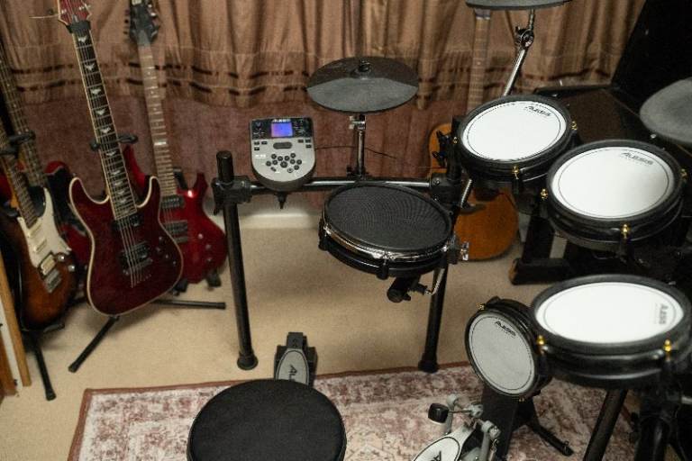 Alesis Surge Electronic Drum Kit