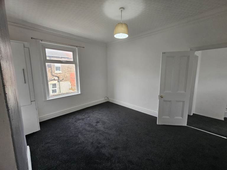 3 Bed Terraced House, Clovelly Road, L4