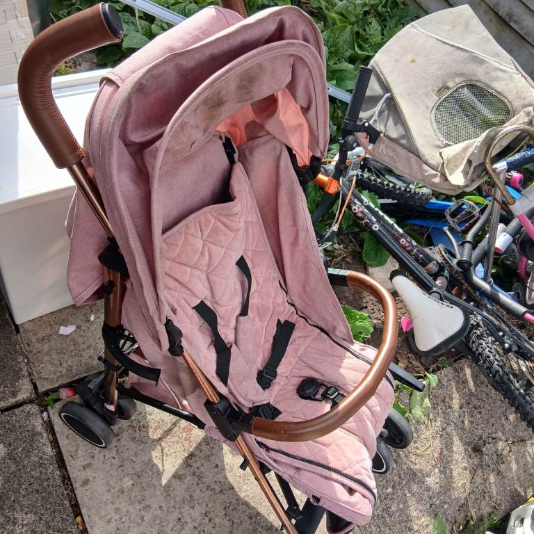Baby pushchair