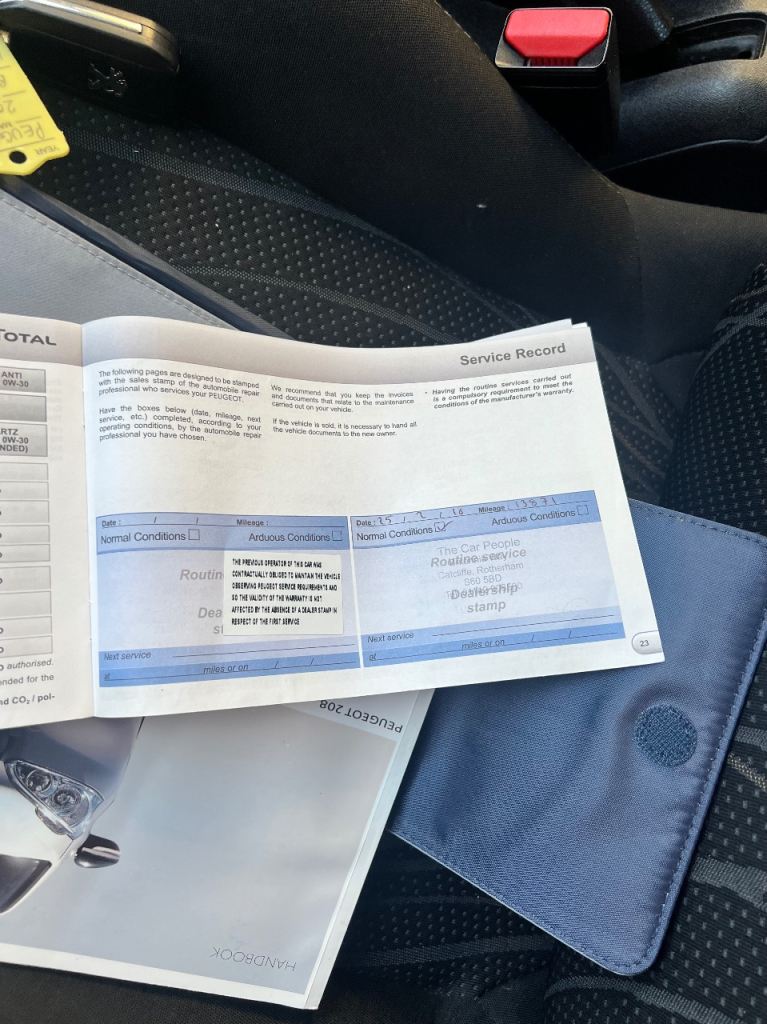 Peugeot, 208, Hatchback, 2015, Manual, 1199 (cc), 5 doors