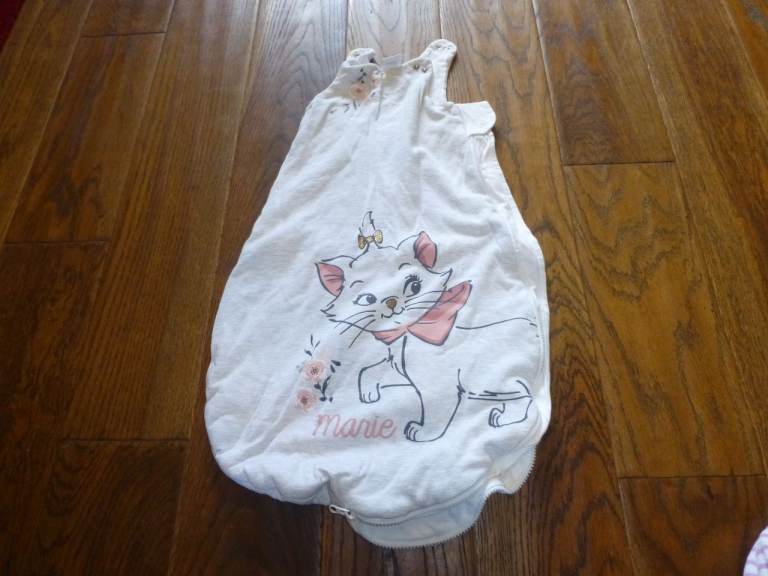 2 girls 0-6 month  baby sleeping  bags