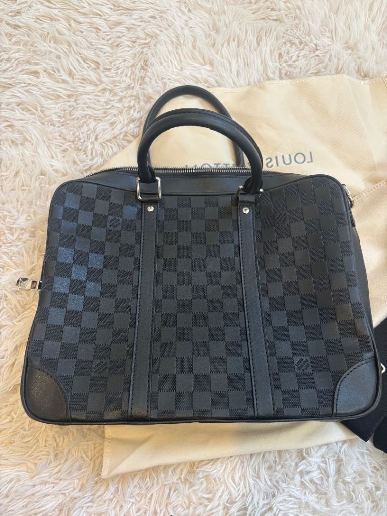 Logo laptop case