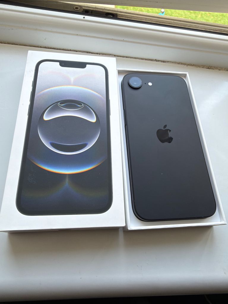 Apple iPhone 16e 128GB – Black, As Good As New