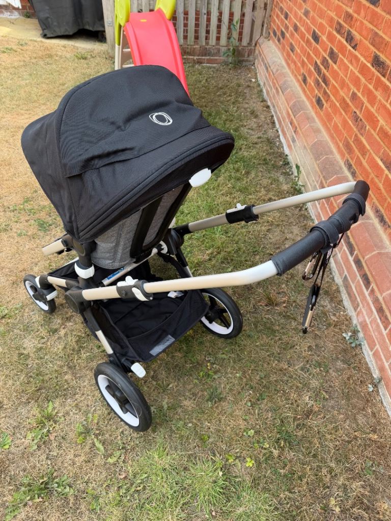 Bugaboo Fox 2 Pushchair with Black Seat & Carrycot Fabrics