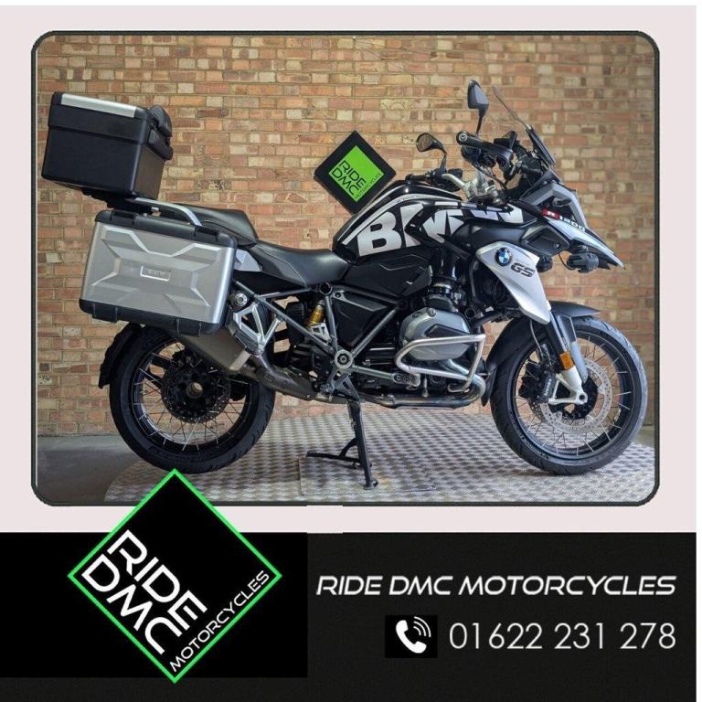 BMW R1200GS TE. TRIPLE BLACK. 2016. FSH. 34K. GREAT EXTRAS. AKRAPOVIC.