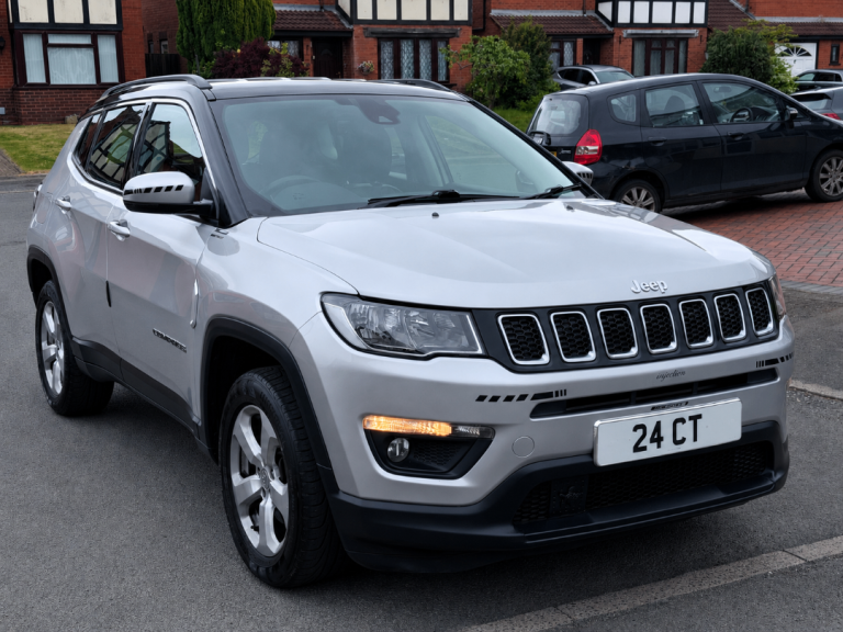 2018 Jeep Compass 1.4 M/AIR Longitude 6 Speeds Manual 5dr SUV Top Spec Sliver Low Miles