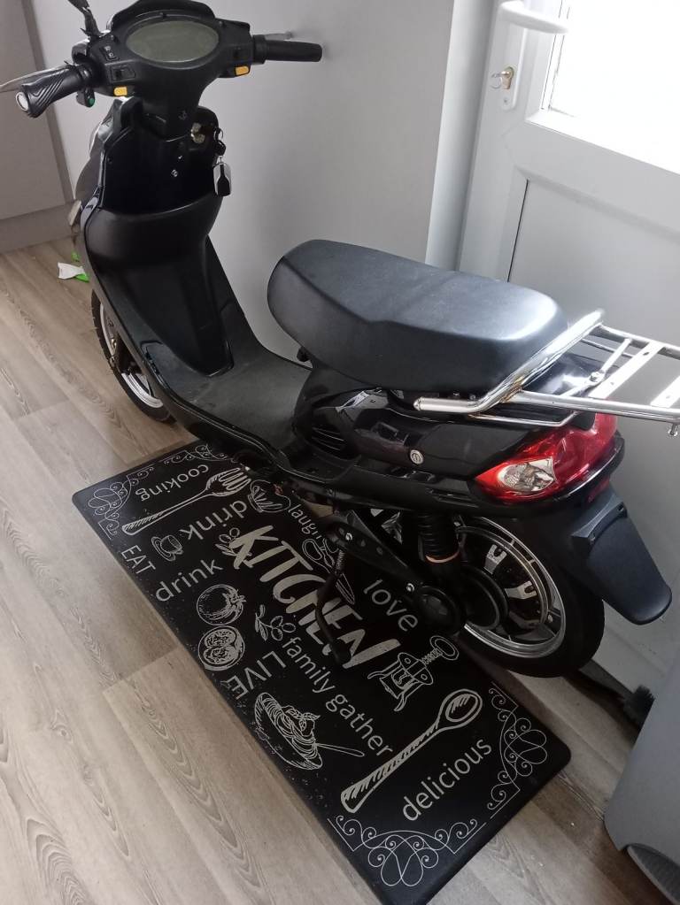 Black Electric moped excellent condition or swap for electric bike 