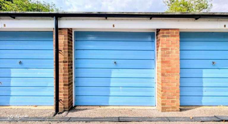 Garage to rent in Tattenham Corner (KT18) | Stashbee