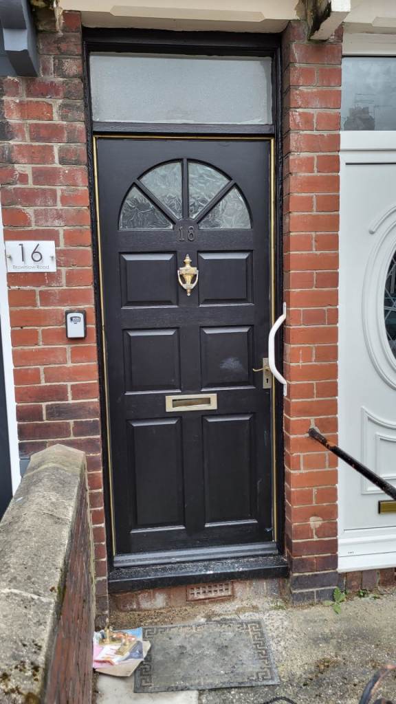 This beautiful 3 bedroom upper flat is Located on Brownlow Road, South Shields, NE34