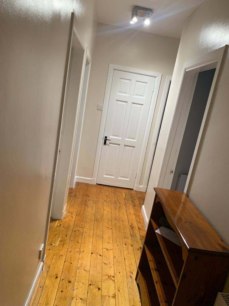 main door 2 bed flat near city centre in Craigentinny not furnished 