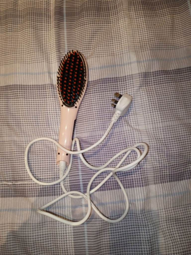 Pink Electric Hair Straightening Brush – UK Plug