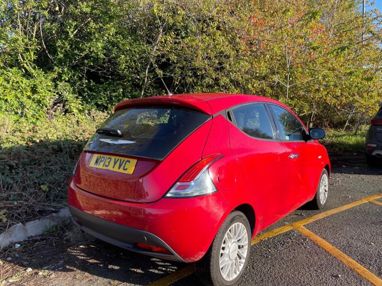 CHRYSLER YPSILON 1.2 SE 13 REG RED 5 DOOR SERVICE HISTORY MOT MARCH 22ND 2026 TAX £35