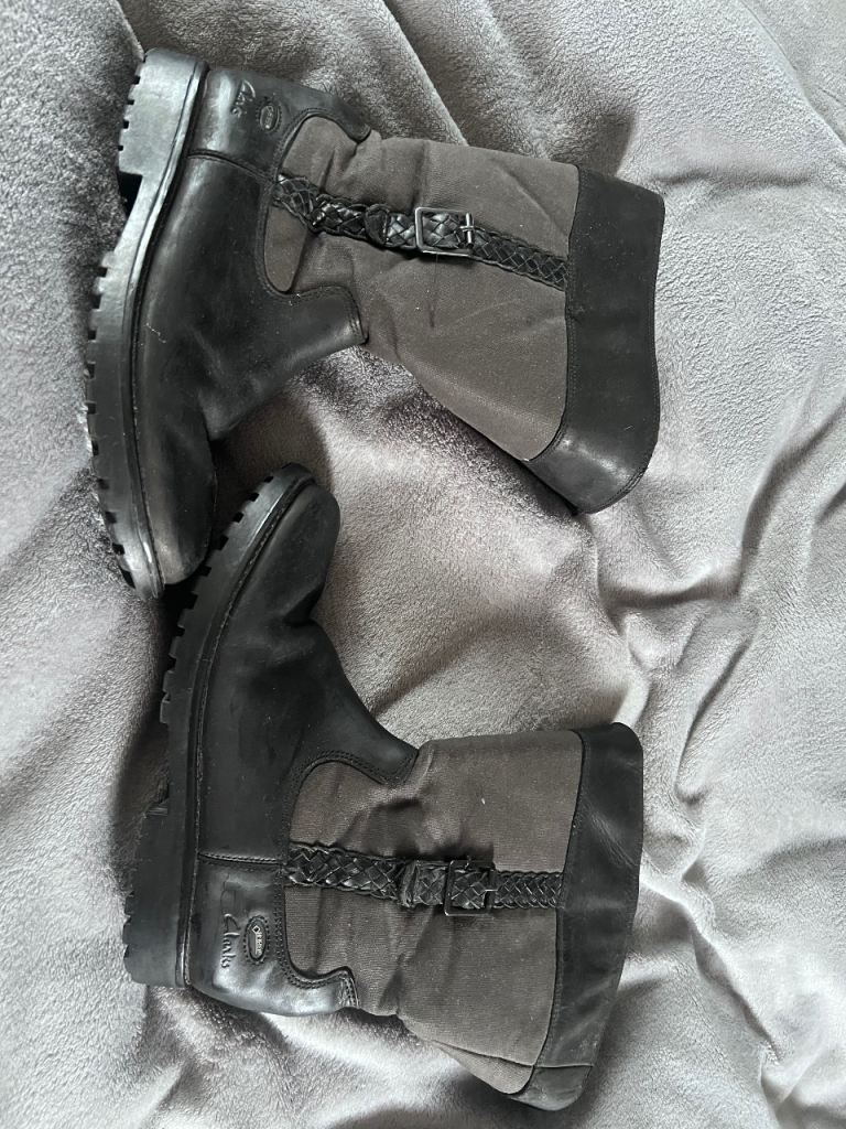 Clarks school boots size 3.5F black