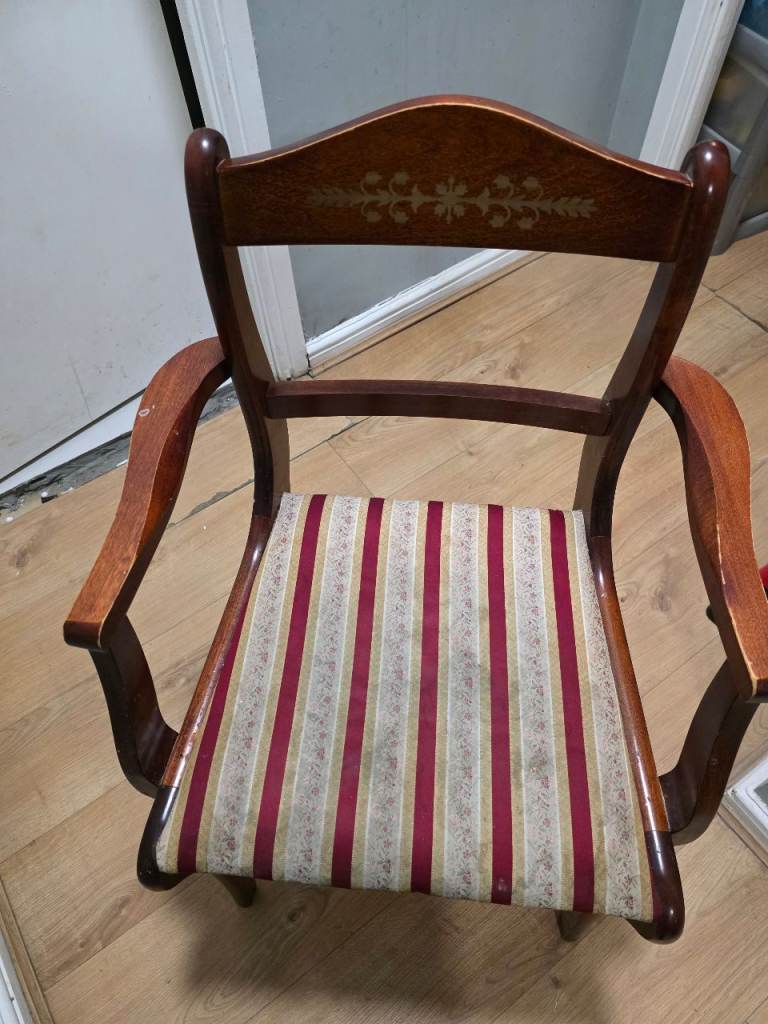 Two Arm Chairs And Four Chairs £10 Each