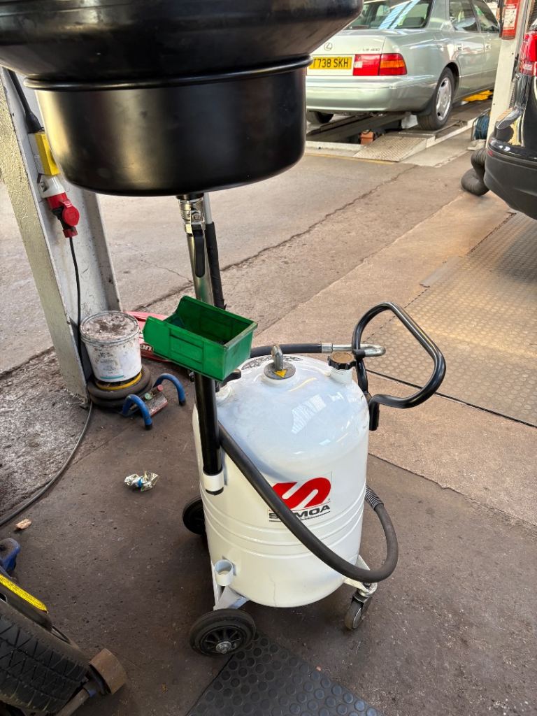 Samoa oil drainer