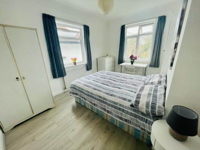 🏠 Specious Double Room | Kensal Green (NW10 3BJ) | 1 Room Available 🤍