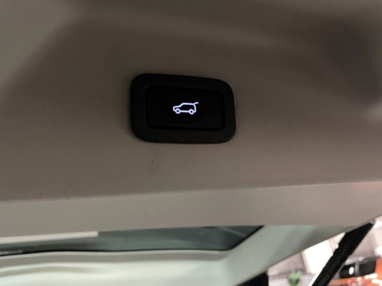 2015 Land Rover Range Rover 3.0 TD V6 Vogue SUV 5dr Diesel Auto 4WD Euro 5 (s/s) (258 ps) ESTATE ...