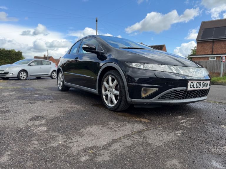 Honda Civic 1.8 Automatic - 12 Months MOT & Sat Nav