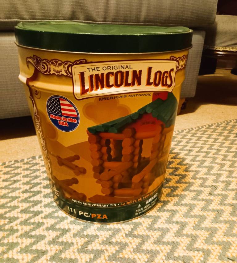 The Original Lincoln Logs Building Set - 111 Pcs