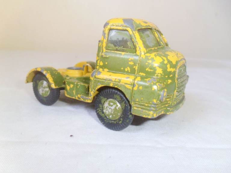 CORGI TOYS BIG BEDFORD S TYPE TRACTOR UNIT.