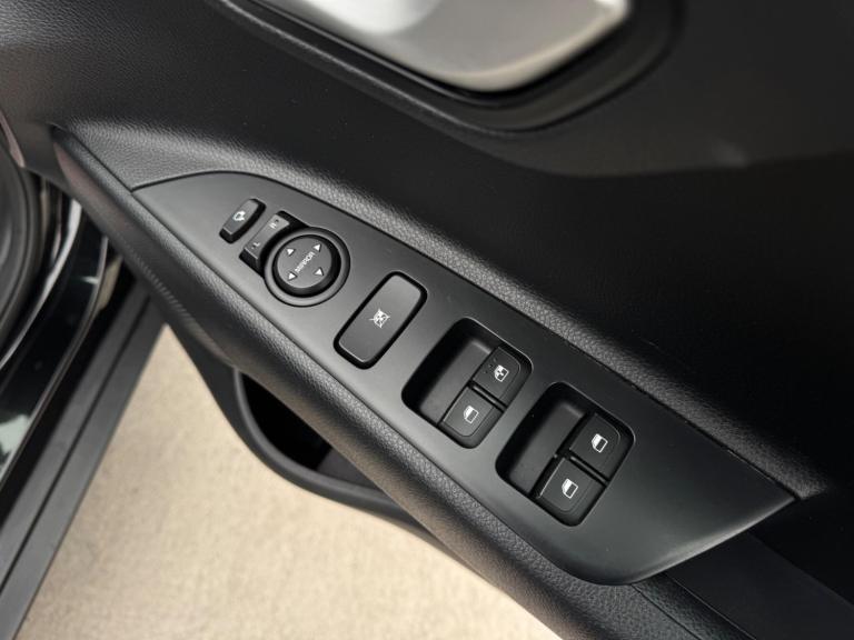 2017 Kia Stonic 1.0 T-GDi 2 Euro 6 (s/s) 5dr HATCHBACK Petrol Manual