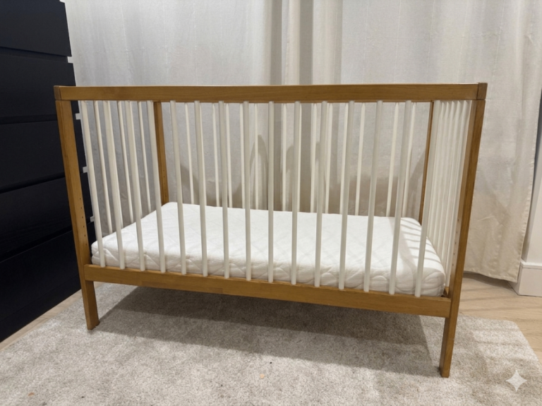 Child cot