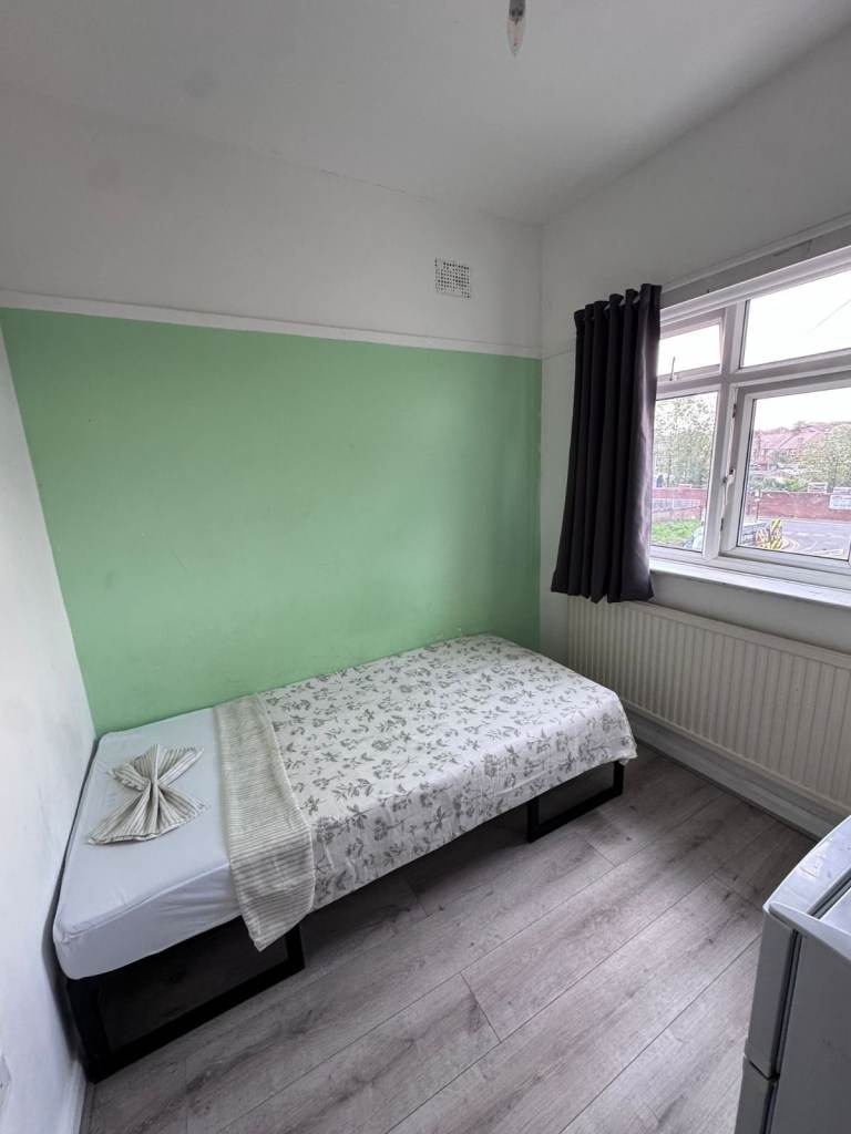 🔥 Affordable Single Room in Tottenham N17 8BT – nearest to🚆 Bruce Grove Station (no deposit)🔥