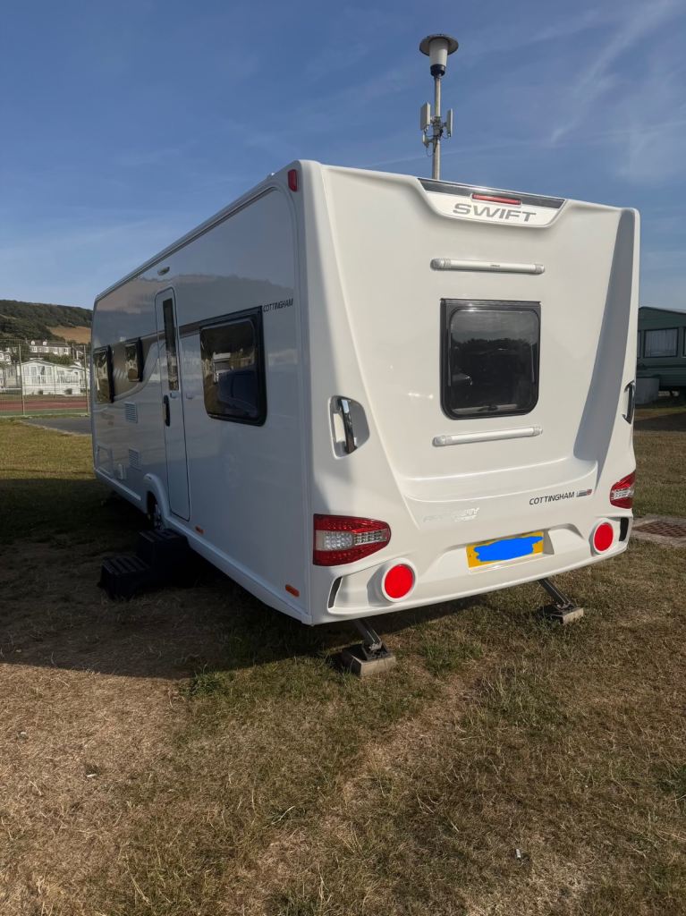 swift archway sport cottingham  6 berth 2018