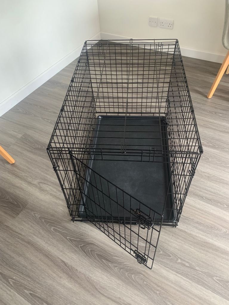 Dog crate - medium size 