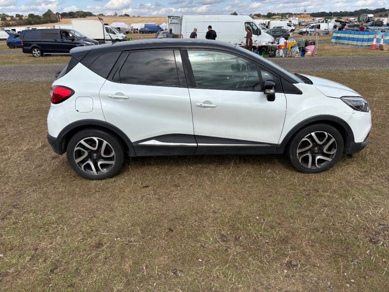 Renault, CAPTUR, Hatchback, 2016, Semi-Auto, 1197 (cc), 5 doors