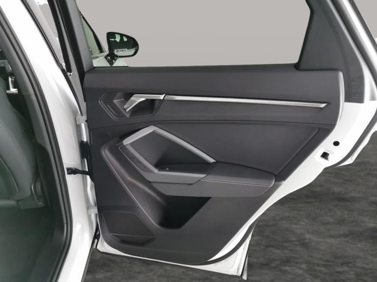 2024 Audi Q3 35 TDI S Line 5dr S Tronic [Leather] ESTATE DIESEL Automatic