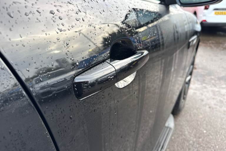 2023 Jaguar F-Pace 2.0 D200 MHEV R-Dynamic Black Auto AWD Euro 6 (s/s) 5dr SUV DIESEL Automatic