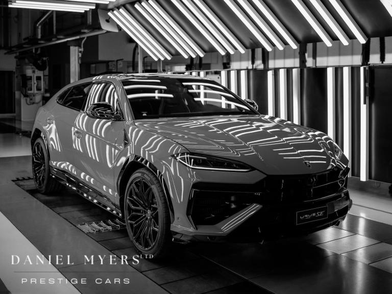 2025 Lamborghini Urus 4.0T V8 800 PHEV SE 5dr Auto Estate Petrol Parallel Phev Automatic