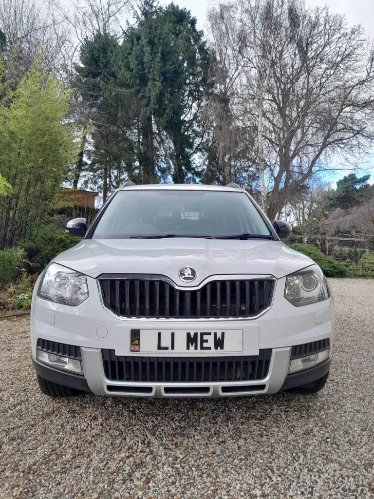Skoda, YETI OUTDOOR, 4x4 Elegance (Full leather) Hatchback, 2014, Manual, 1968 (cc), 5 doors