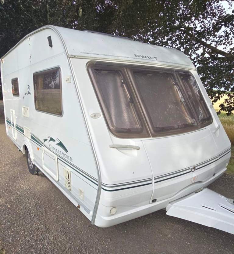 SWIFT CHALLENGER 470 SE 2/ BERTH