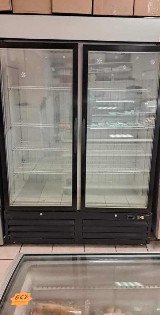 commercial freezer 