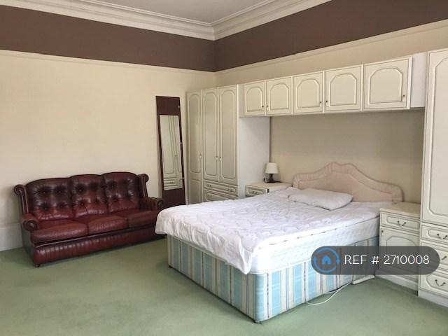 1 bedroom flat in Bellevue Road, Leeds, LS3 (1 bed) (#2710008)