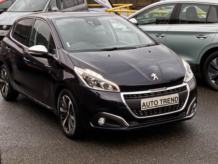 2018 Peugeot 208 1.2 PureTech 82 Tech Edition 5dr [Start Stop] HATCHBACK Petrol Manual