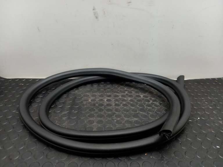 Ford Mustang Suv Door Seal 2019-2026