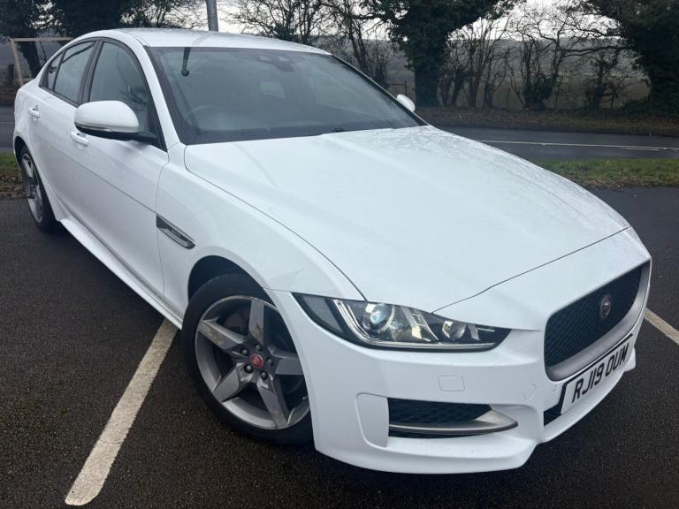 JAGUAR XE 2.0 i GPF R-Sport 2019