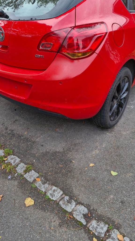 VAUXHALL ASTRA J MK6 2011-2015 HACHBACK REAR BACK BUMPER COMPLETE (POWER RED)