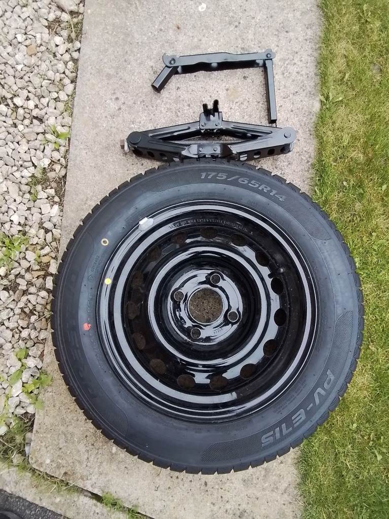 Ford Ka+ Full Size spare wheel kit.