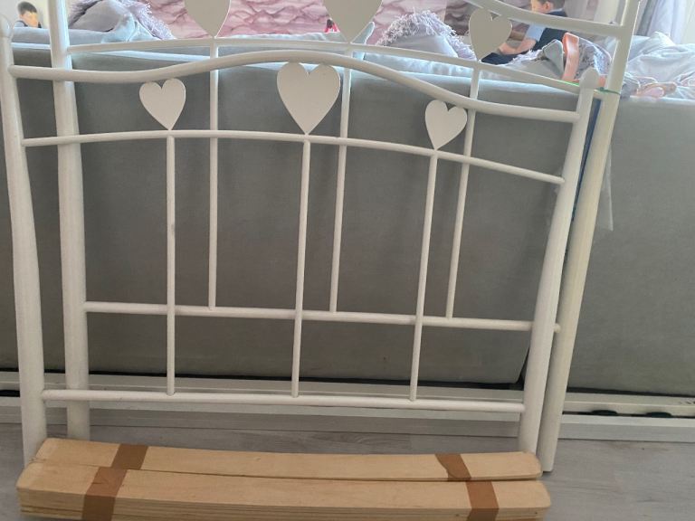 White metal single bed frame 